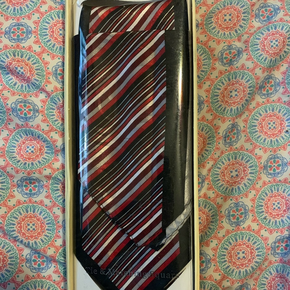 Black/Red Stripped tie